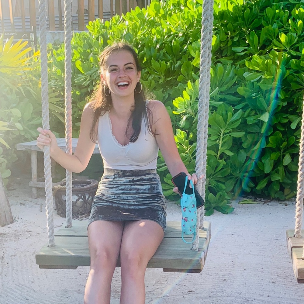 Meet your Posher, Cami